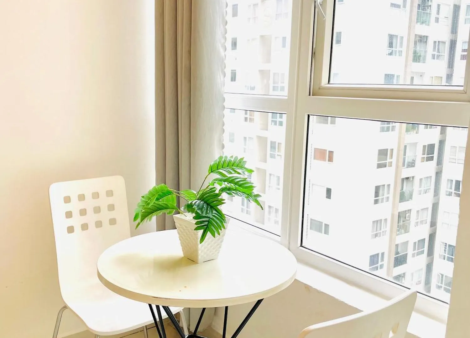 Apartment Can Ho Sky Center Cach San Bay 5P Ho Chi Minh City